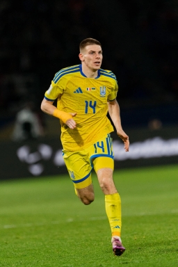 Футболка Очеретько з матчу Франція-Україна (13.11.2025)