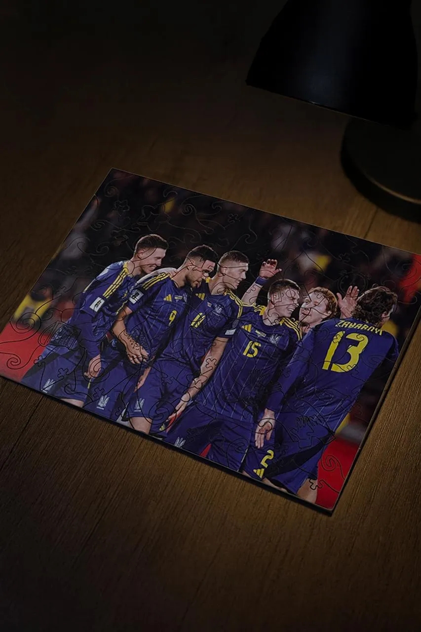 Пазл «Збірна України (синя форма)»