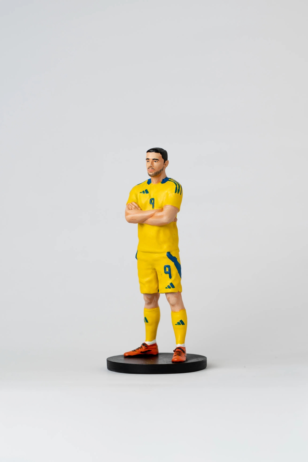 Фігурка Романа Яремчука