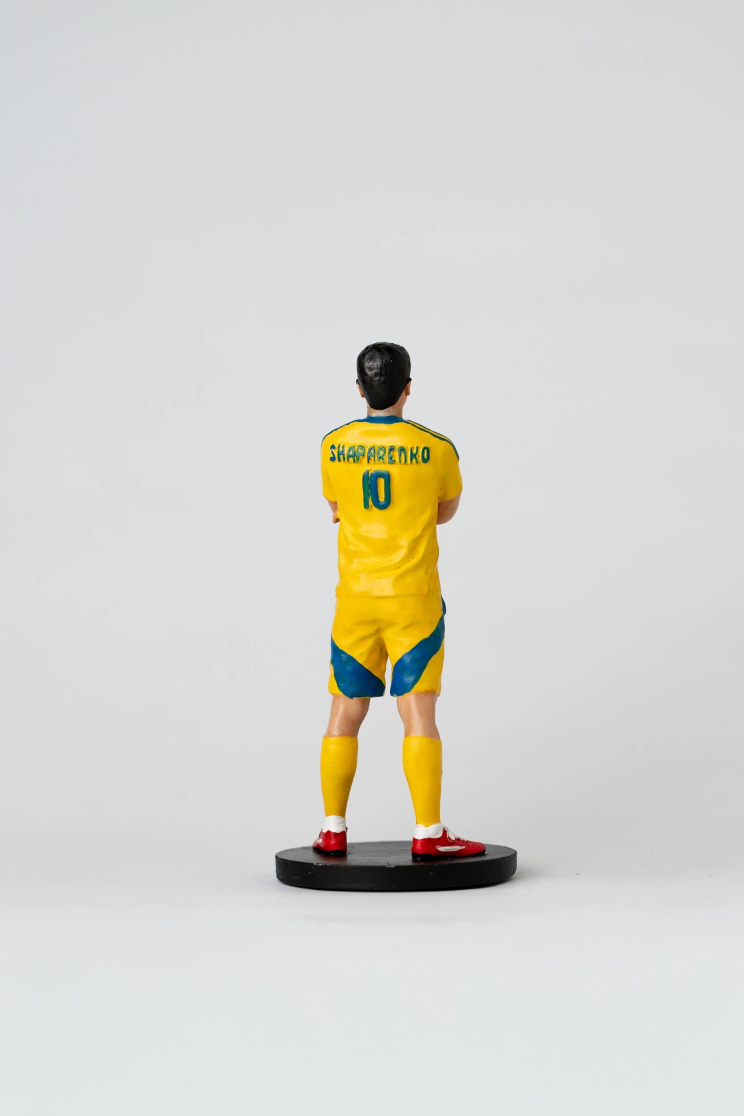 Фігурка Миколи Шапаренка