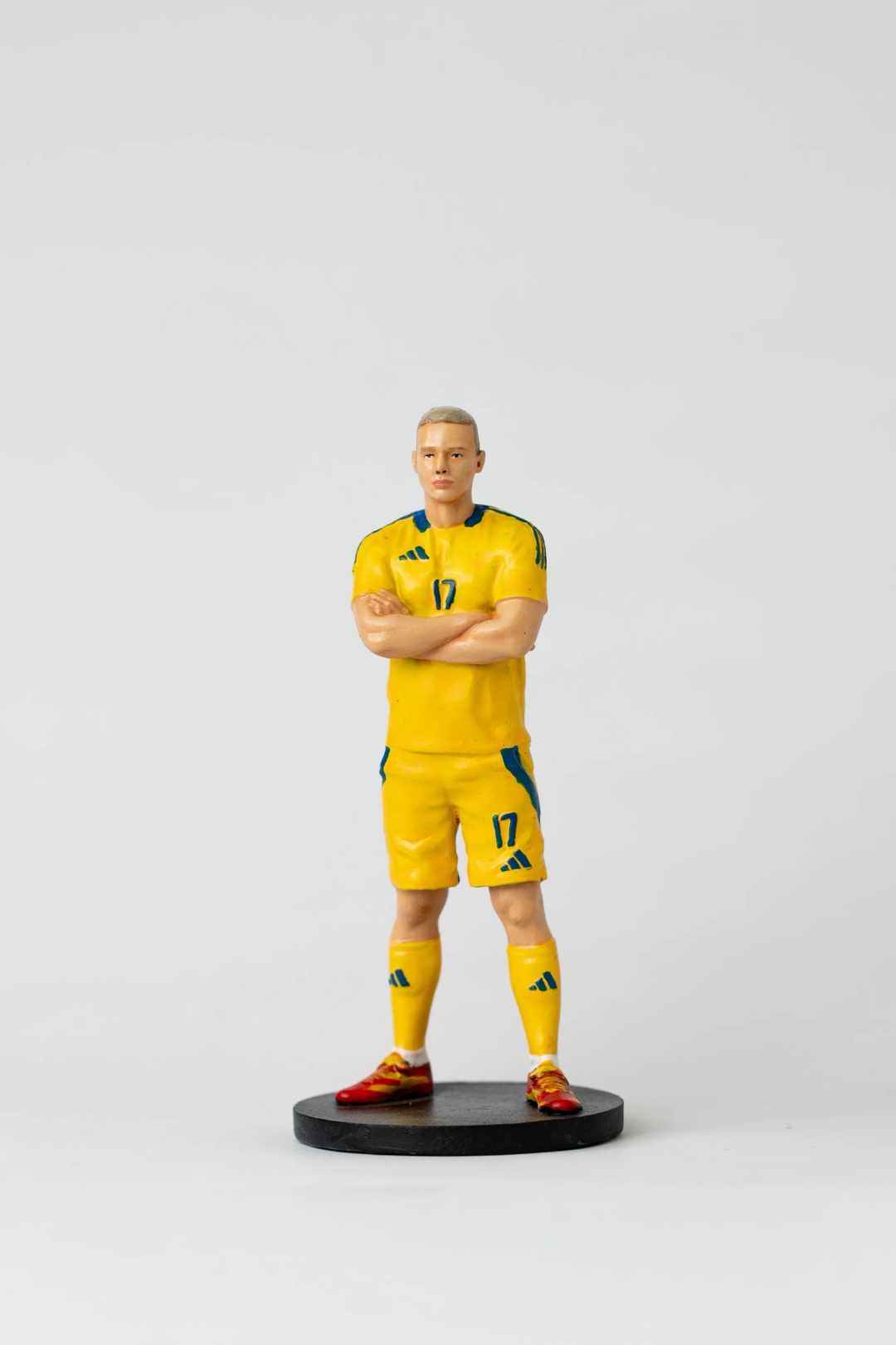 Фігурка Олександра Зінченка