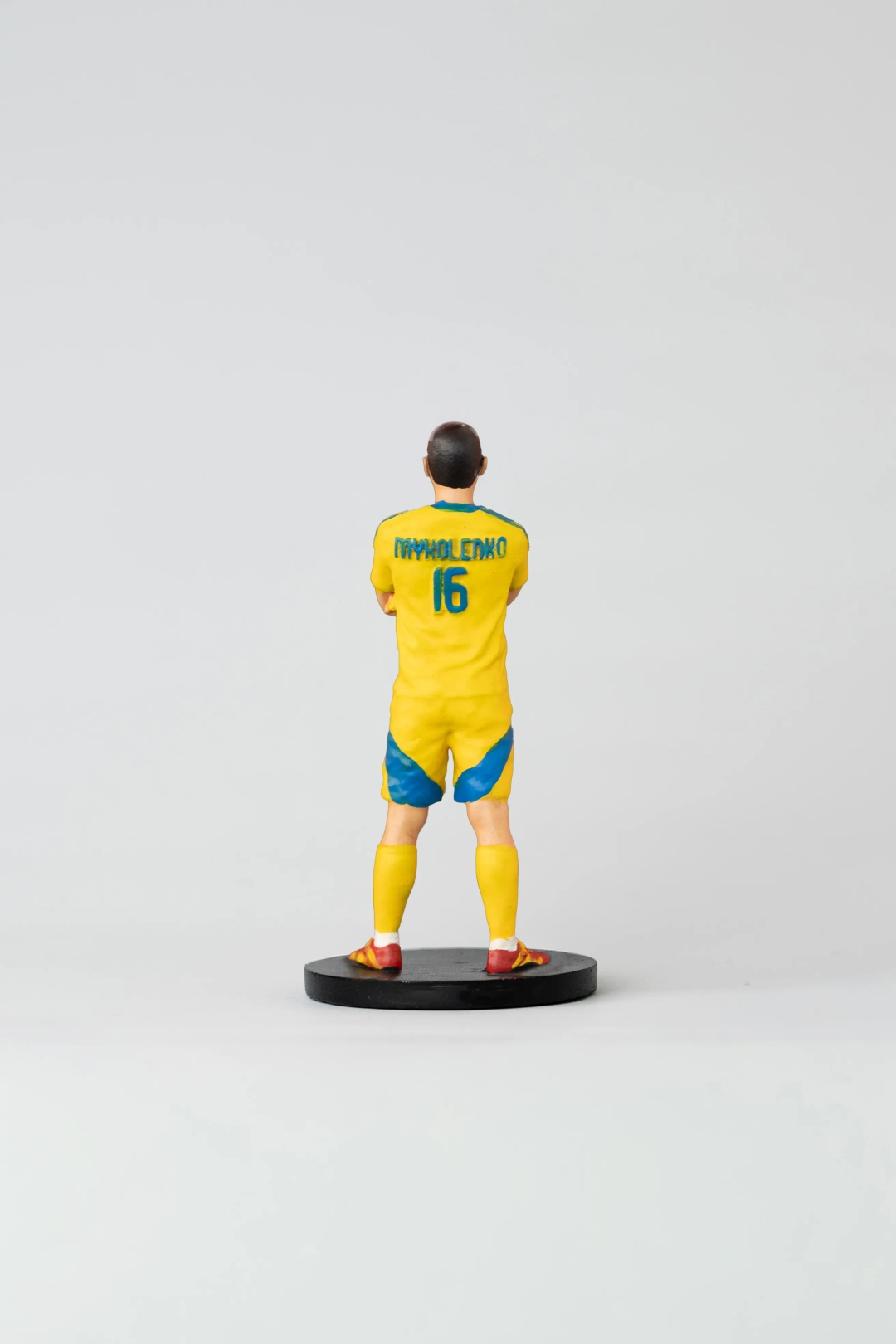 Фігурка Віталія Миколенка