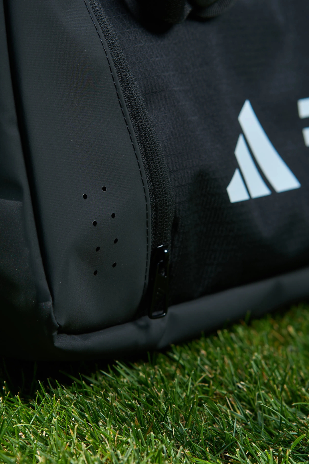 Спортивна сумка "Adidas Essentials"