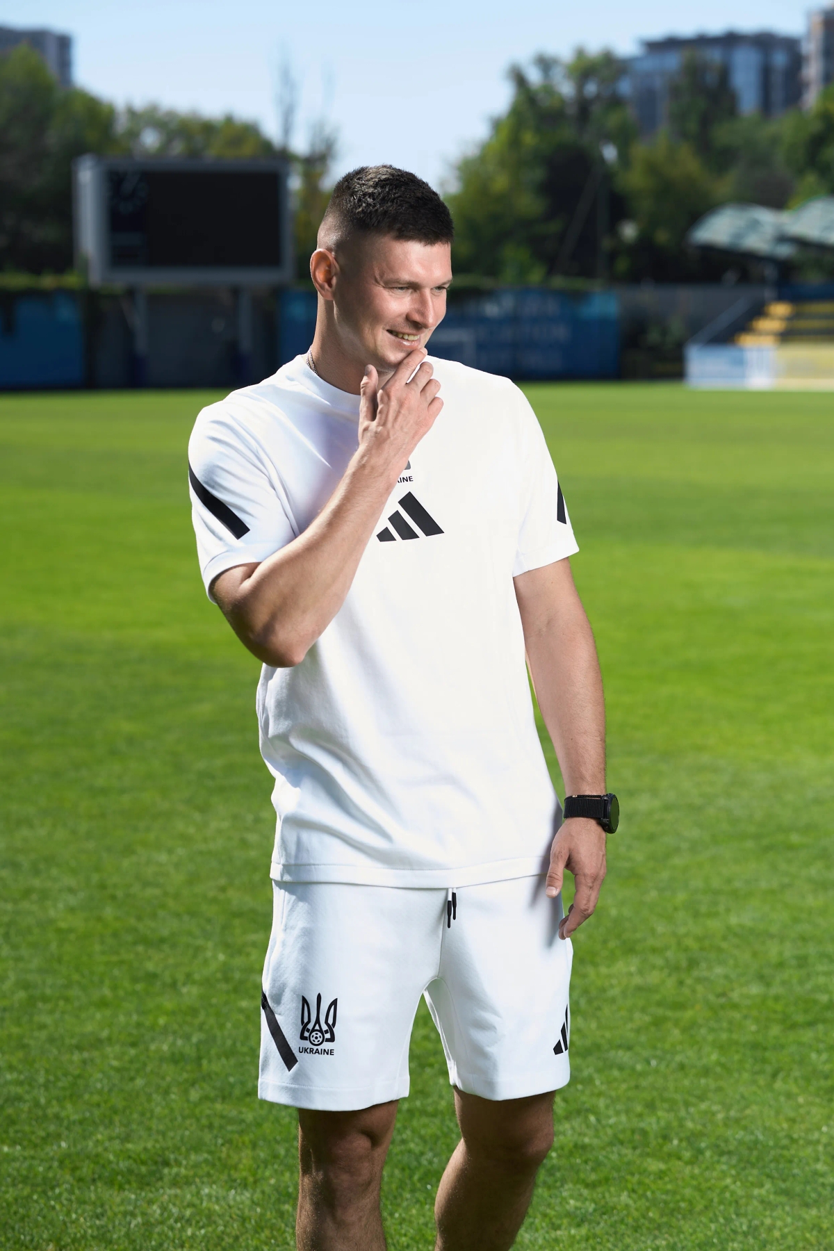 Футболка біла "Аdidas Z.N.E." Розмір: S