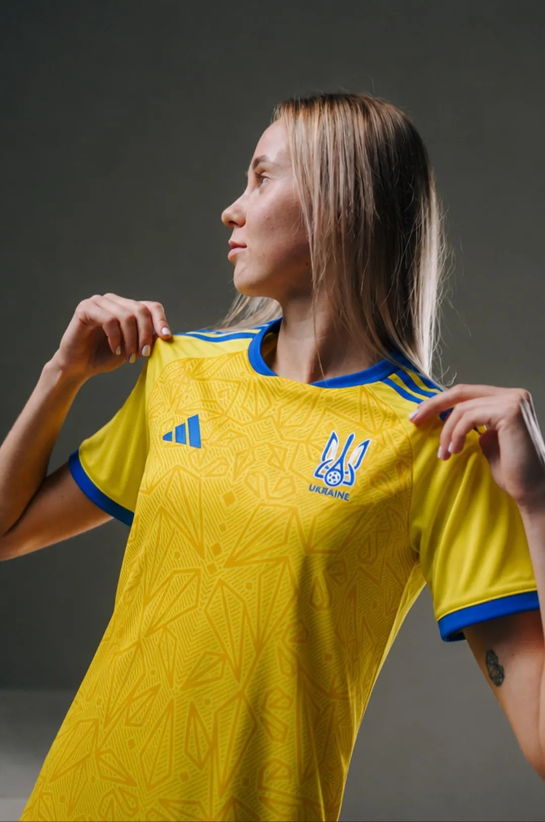 Домашня джерсі Ukraine 26 Authentic (Жіноча команда) Домашня джерсі Ukraine 26 Authentic (Жіноча команда)