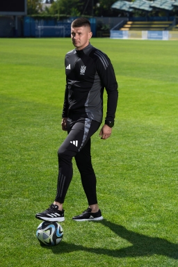 Спортивна кофта "Adidas Tiro 24" https://shop.uaf.ua Розмір: S Спортивна кофта "Adidas Tiro 24" Розмір: S