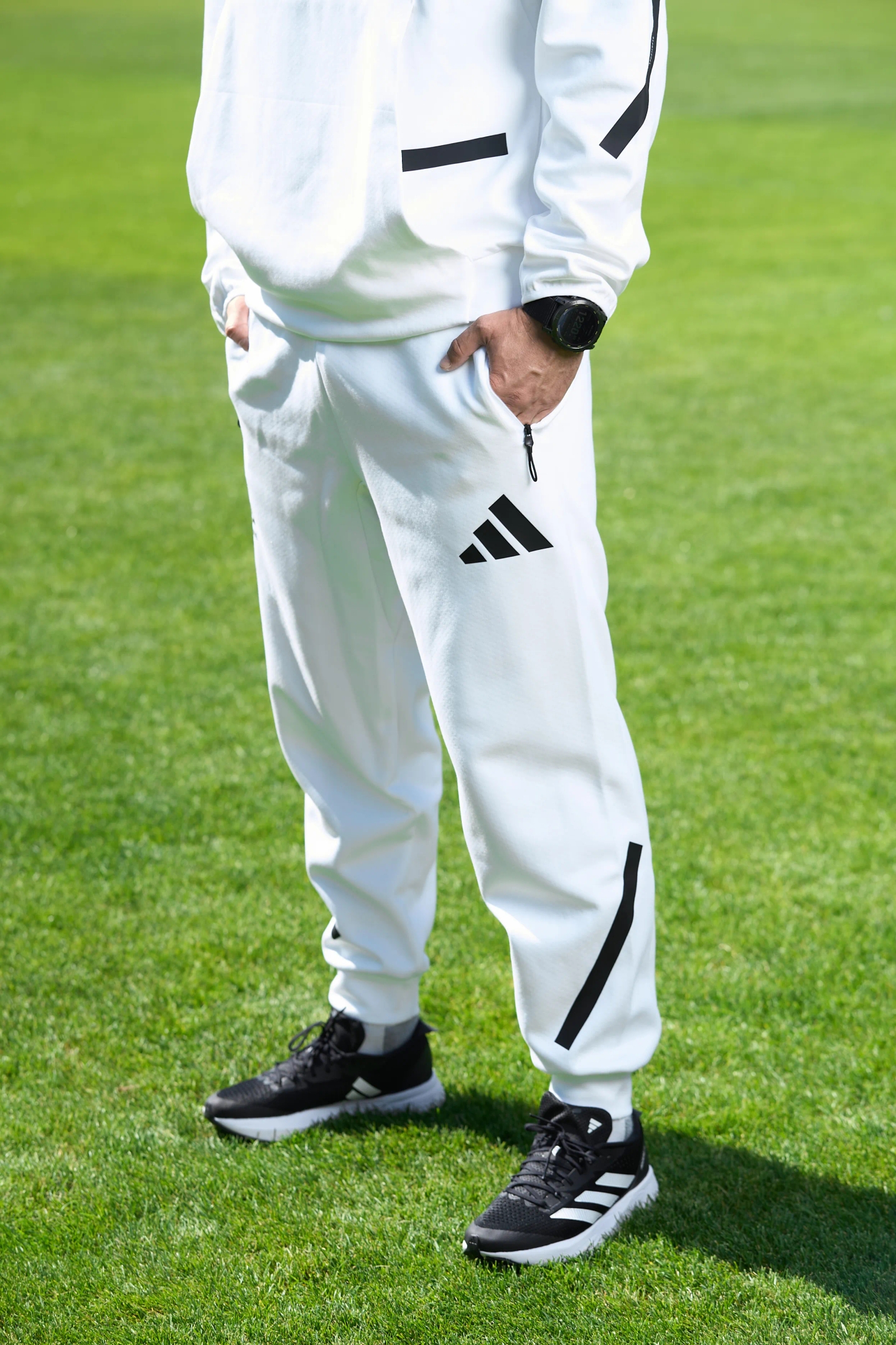 Спортивні штани "Аdidas Z.N.E. Sportswear" Спортивні штани "Аdidas Z.N.E. Sportswear"